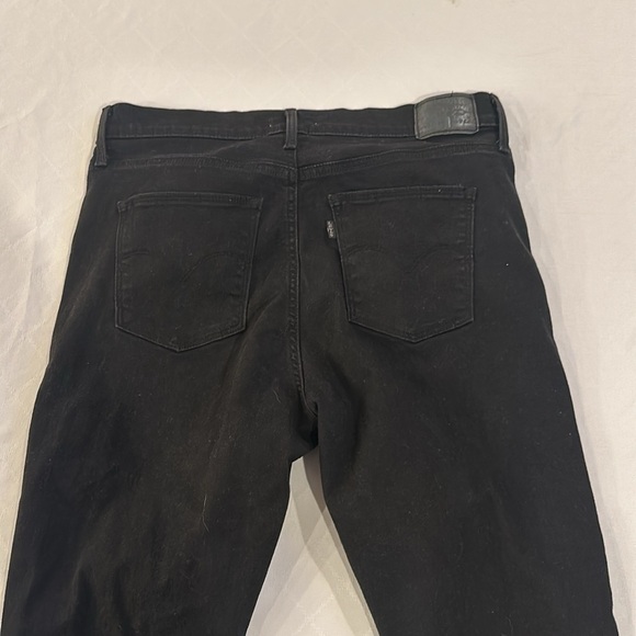 Levi’s Women's Black Slimming Skinny Jeans size 33‎ EUC - Picture 7 of 7